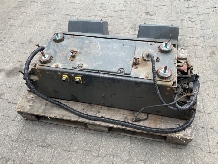 Блок аккумуляторов MAN TGX TG3 81.41860-6147, фото 4