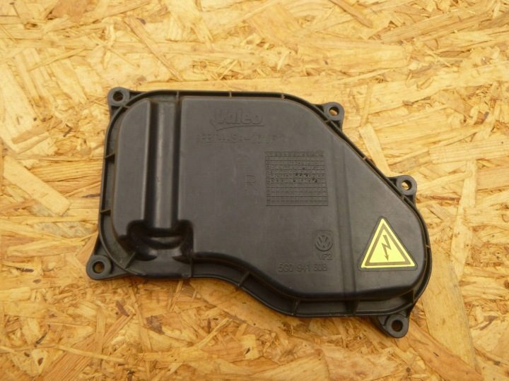 VW GOLF VII ПРАВАЯ ЗАГЛУШКА КРЫШКА ФАРЫ КСЕНОН 5G0941608, фото 1