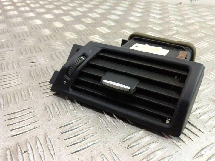 Дефлекторы панели приборного BMW X3 (F25) 9217442 3.5L бензин 225 кВт 2013, фото 1