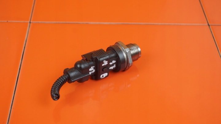 INSIGNIA 2.0 CDTI 17 г. 170 л.с. B20DTH датчик давления топлива 0281002982, фото 3
