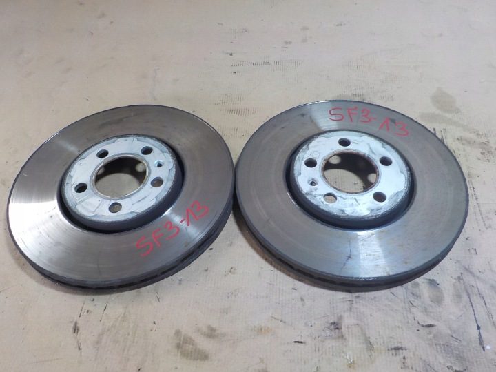 ДИСКИ + КОЛОДКИ ПЕРЕДНИЕ для Audi A3 Octavia VW GOLF IV Fabia Leon 256 мм, фото 1