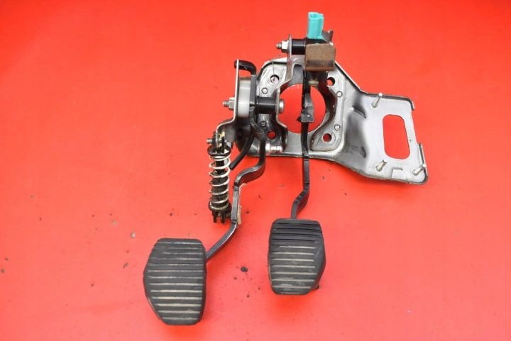 ПЕДАЛЬ СЦЕПЛЕНИЕ ТОРМОЗ EU 0943211408 CITROEN BERLINGO 1.6 HDI 99 Л.С., фото 1