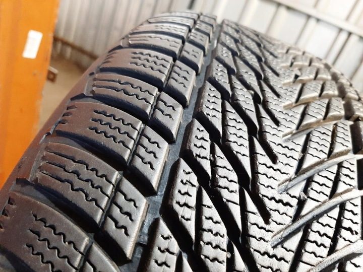 Шина зимняя Goodyear UltraGrip Performance 3 225/55R17 97 H сцепление на снегу (3PMSF), защита диска, фото 6