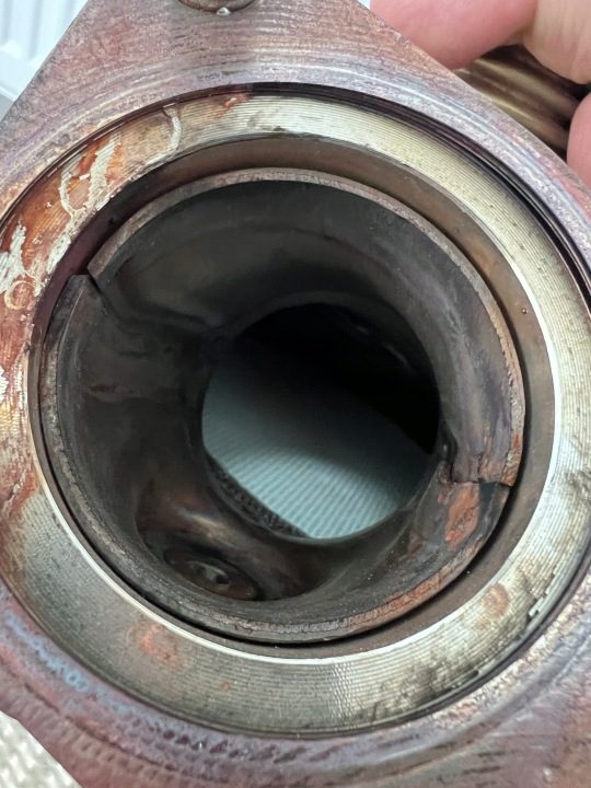 F02U010 DPF катализатор KIA Ceed 1.6 CRDI мягкий гибрид 71 тыс. км, фото 5
