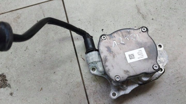 2012 Seat Ibiza IV (6J,6P) Вакуумный насос / 03L100J, фото 1