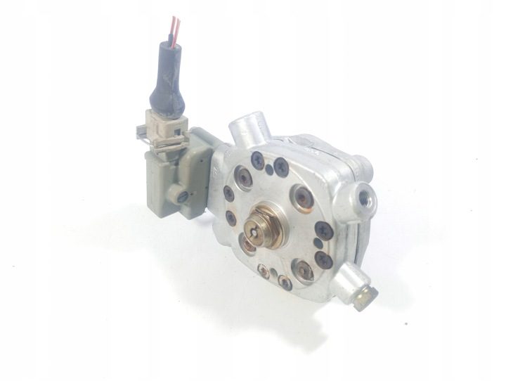 Audi 80 B3 86-91 топливная рампа OE 0438101005, фото 3