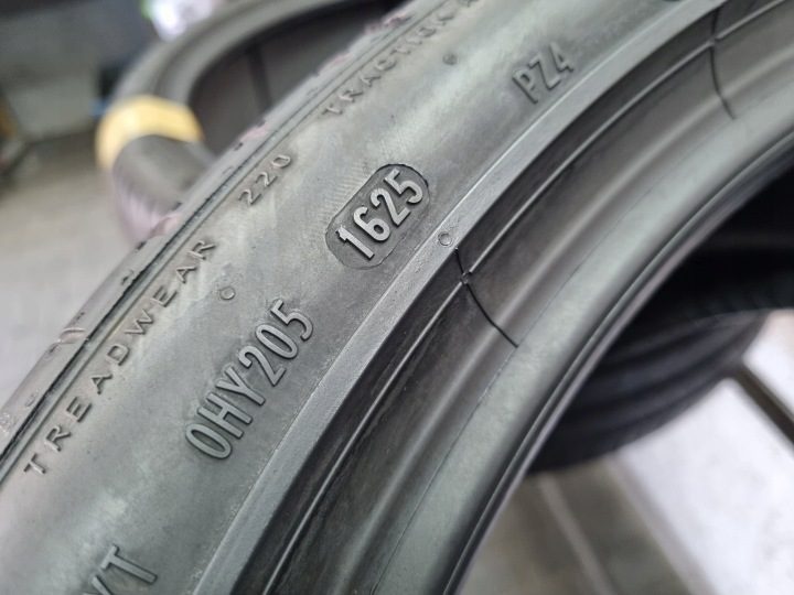 Шина летняя Pirelli P Zero 275/35R21 103 Y усилитель (XL) N0 - Porsche, фото 6