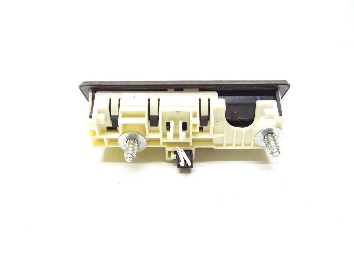РУЧКА КРЫШКИ БАГАЖНИКА КОНЦЕВИК ЗАДНИЙ 5N0827566T SKODA YETI РЕСТАЙЛИНГ Q3 8U, фото 4