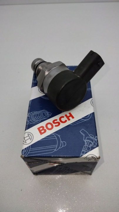 РЕГУЛЯТОР ДАТЧИКА ДАВЛЕНИЯ ТОПЛИВА BOSCH 0281006015, фото 1