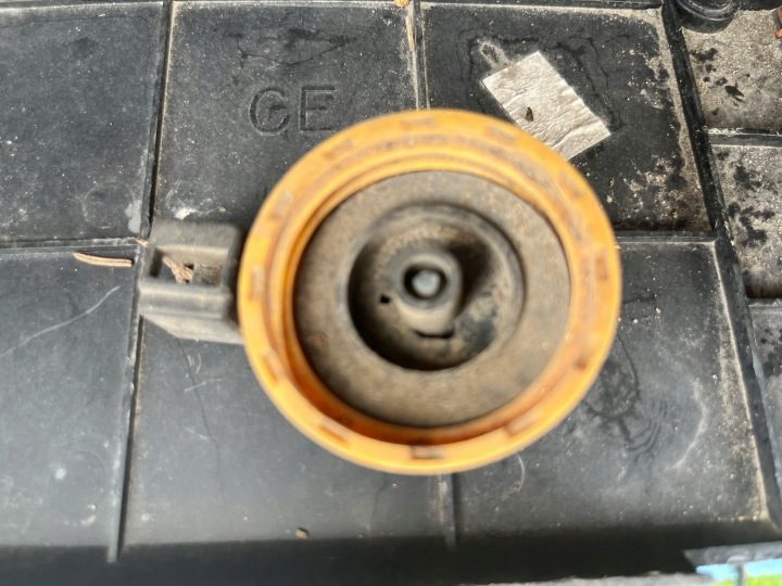 Крышка бака тормозной жидкости Fiat Punto 71713184 OE, фото 2