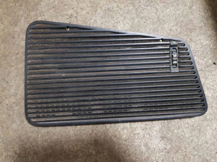 Воздухозаборник консоли BMW 7 (E32) 64221375564 3.5L 1987, фото 1
