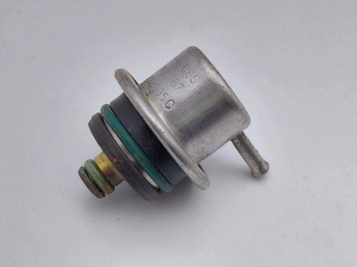 РЕГУЛЯТОР ДАВЛЕНИЯ ТОПЛИВА VW PASSAT B5 1.6 037133035C / 0280160557 NR169, фото 1
