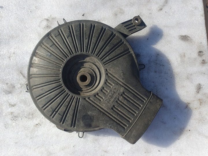 Корпус воздушного фильтра Suzuki Swift MK1 MK2 96-99R 1.0 Benz, фото 1