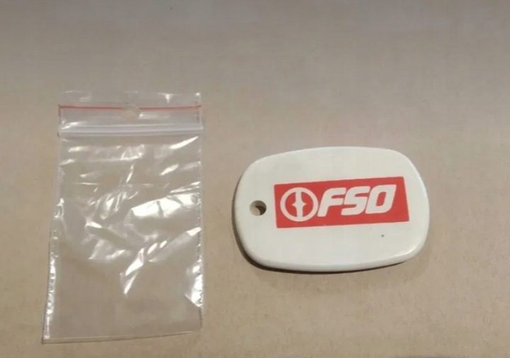 БРЕЛОК ДЛЯ КЛЮЧЕЙ - ZAWIESZKA - РЕТРО ПНР FSO POLONEZ CARO - GADGET 66, фото 2