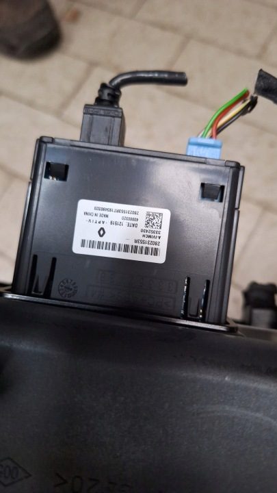 ПЛАСТИК ЗАЩИТА ТОННЕЛЯ РАМКА РЫЧАГА КПП USB RENAULT CAPTUR II 9969122123R, фото 5