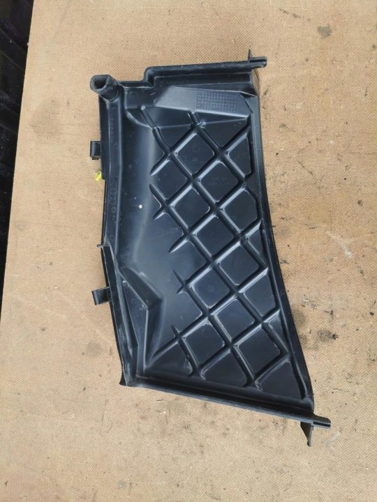 Защита салонного фильтра Audi A4 B7 Seat Exeo 8E1819979A, фото 3