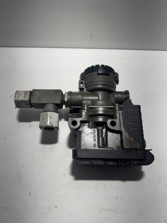 Клапан Модулятор EBS Передний Ford F-Max Cargo Euro 6 K102878, фото 3