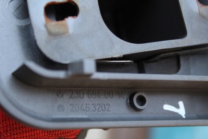 КРЕПЛЕНИЕ ШТОРКИ КРЫШИ ЛЕВОЕ MERCEDES SL R230 2306940014, фото 3