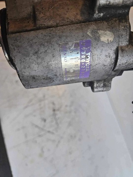 Вакуумный насос Toyota Avensis Verso 081000-2740, фото 4