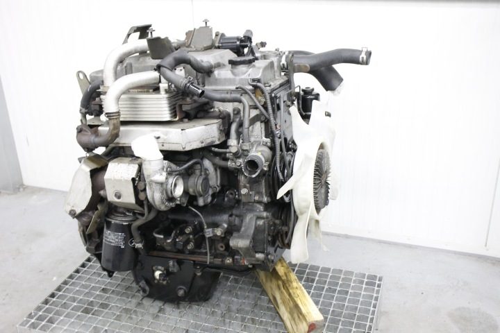 Mitsubishi Pajero 2005 г. Двигатель 3.2 DID насос турбо форсунки комплект, фото 9