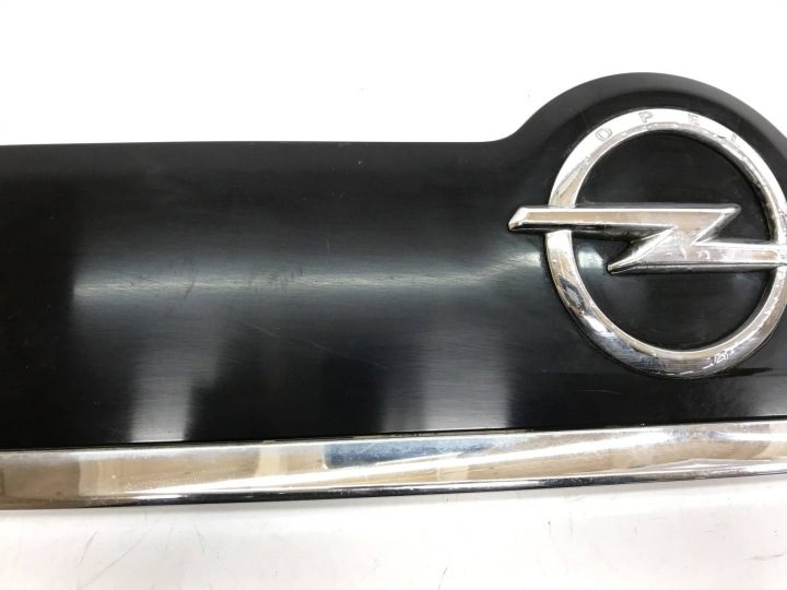Opel Corsa E 2018 Молдинг подсветка заднего номерного знака 13268754, фото 3