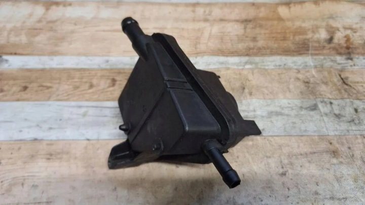 Бачок гидроусилителя VW GOLF V (1K1) 1J0422371B 31084675 1.6L бензин, фото 1