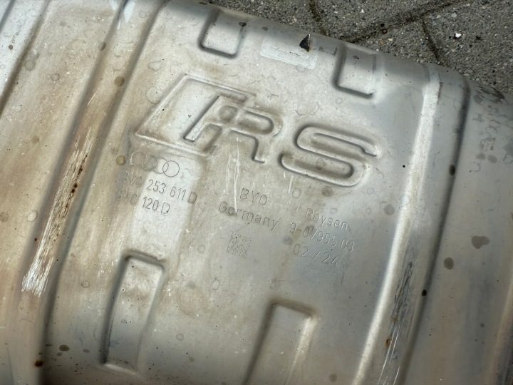 ГЛУШИТЕЛЬ ЗАДНИЙ AUDI RS3 8V 8V0253611D, фото 2