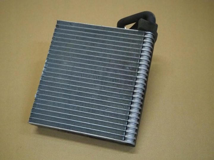 РАДИАТОР ПЕЧКИ КОНДИЦИОНЕРА MINI R50, фото 3