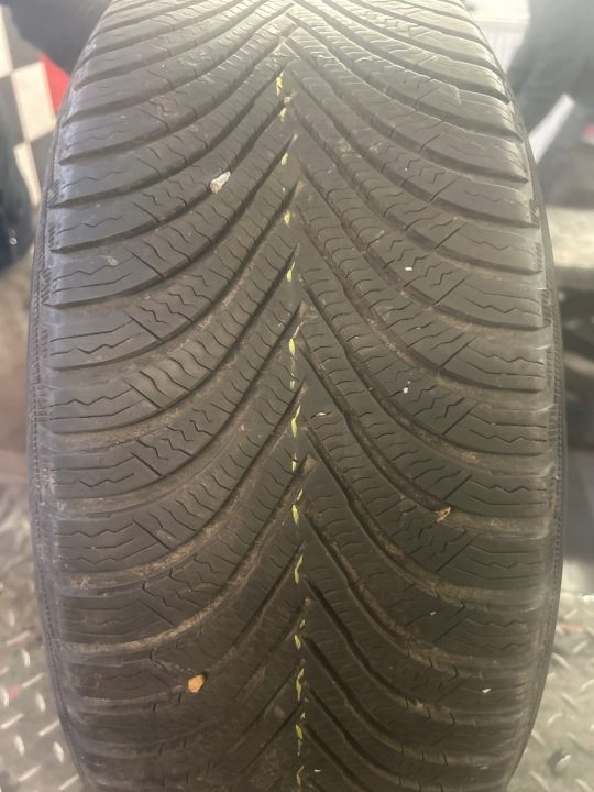 Шина зимняя Michelin Alpin 5 215/55R16 97 H сцепление на снегу (3PMSF), усилитель (XL), фото 1