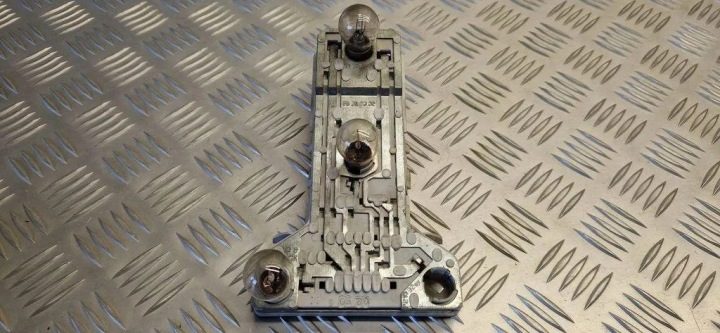 Контакты заднего фонаря VW PASSAT B5 (3B2) 3B5945257 1.9L дизель 66 кВт 1997, фото 2
