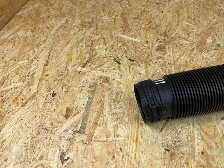 Заборник патрубок трубка воздуха VW Skoda Seat Audi 5Q0129618E, фото 2