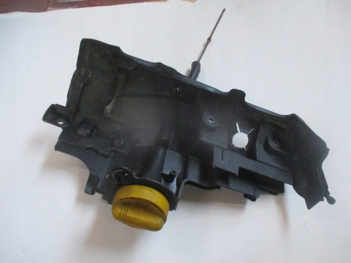 Горловина масла Mercedes A класс 177 1,5DCI 175B13541R, фото 1