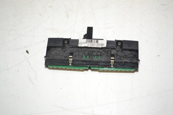ДИСПЛЕЙ ЧАСЫ MERCEDES-BENZ E W211 A0015423723 / 102367500 NR188, фото 2