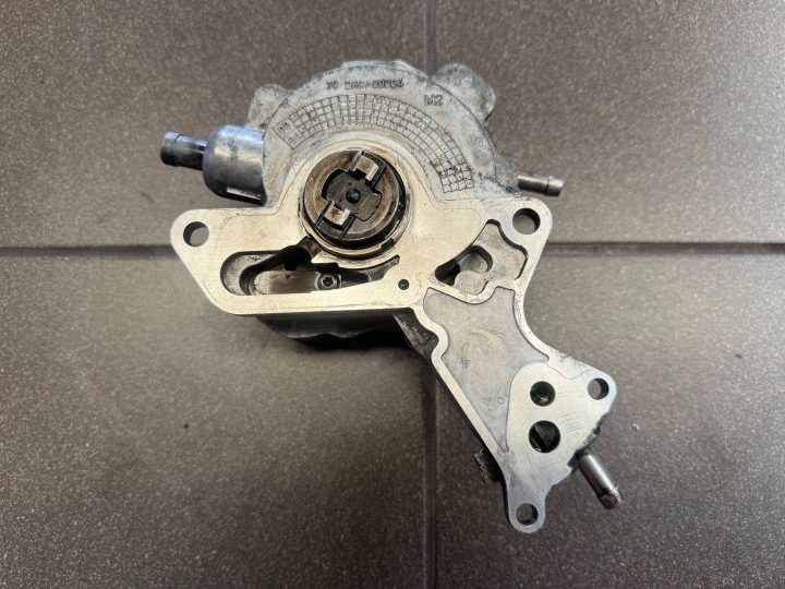 ВАКУУМНЫЙ НАСОС TANDEM 1.9 TDI LUK 038145209E VW AUDI SKODA SEAT, фото 2