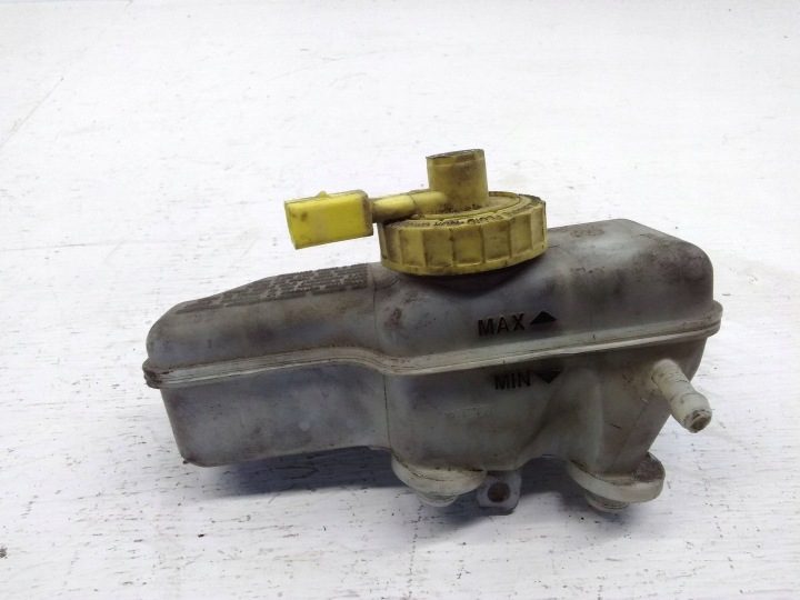 Бачок тормозной жидкости AUDI A3 (8P1) 0204221731 1.9L дизель 103 кВт 2003, фото 1