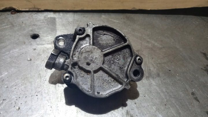Насос вакуумный Mazda 3 04 г. 1.6 HDI, фото 1