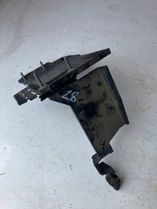 Крепление ЭБУ аккумулятора C4 Picasso II Peugeot 308 T9 9808174680 #28, фото 1