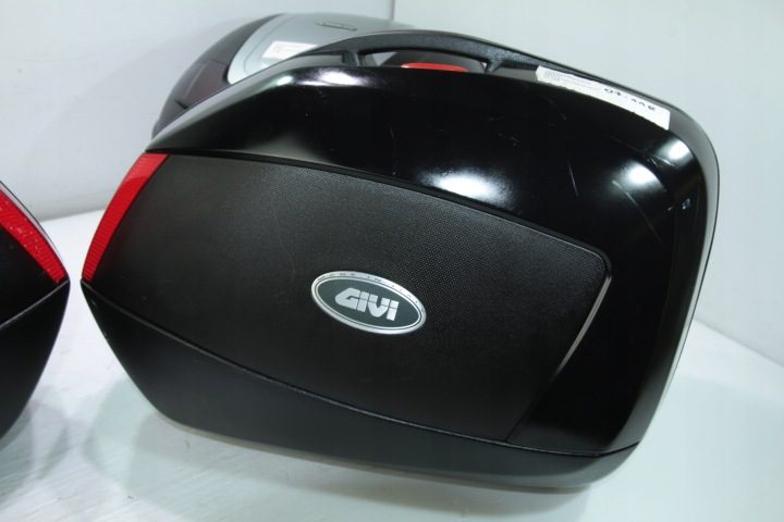 SUZUKI GSF 650 BANDIT 07-08 КОФРЫ БОКОВЫЕ ЦЕНТРАЛЬНЫЕ GIVI, фото 12