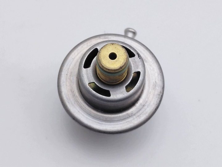 Регулятор давления топлива VW Golf IV 037133035C NR196, фото 4