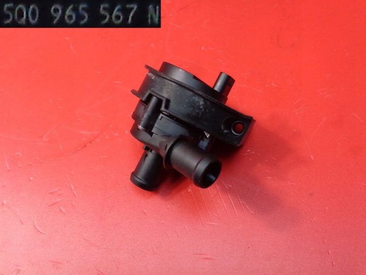 Помпа VW Seat Skoda Audi 1.5 eTSI eTEC TFSI MHEV DFY 2023 г. 5Q0965567N, фото 1