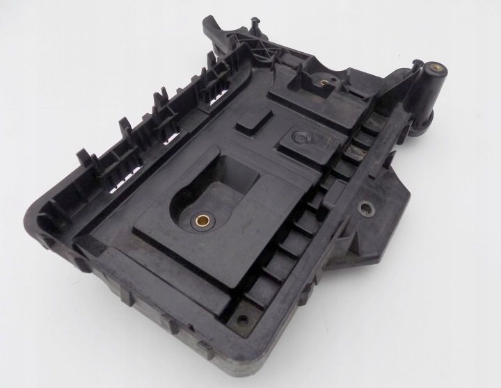 Площадка аккумулятора VW Scirocco III A3 8P Golf VI Tiguan I 1K0915333H, фото 6