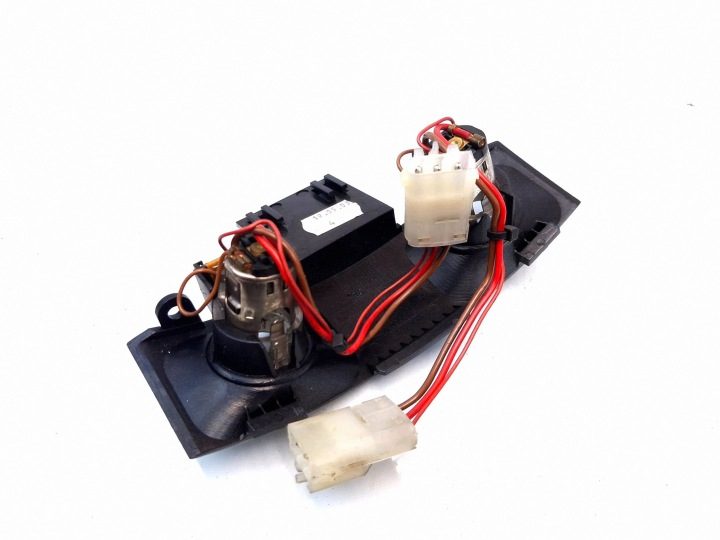 ОРИГИНАЛЬНОЕ BMW 7 E65 E66 2005 Гнездо прикуривателя заднее 58450713, фото 2