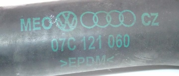 Шланг охлаждающей жидкости 07C121060 Audi A8 D3, фото 5
