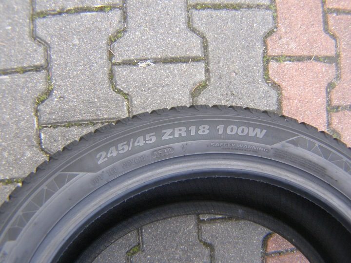 Шина всесезонная Kumho Solus 4S HA32 245/45R18 100 Y сцепление на снегу, фото 5