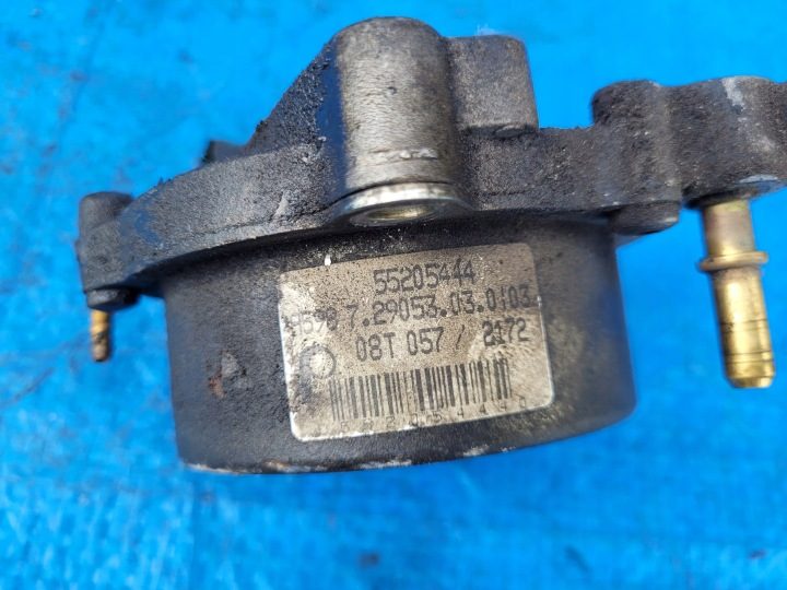 OPEL-ЗАПЧАСТИ | Astra H Zafira B Vectra C Насос вакуумный 1.9 Z19DT 55205444, фото 3