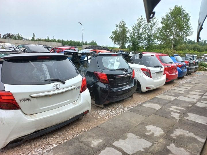 Toyota Yaris II Рестайлинг катализатор 1,3 1,33 выпускной коллектор, фото 9