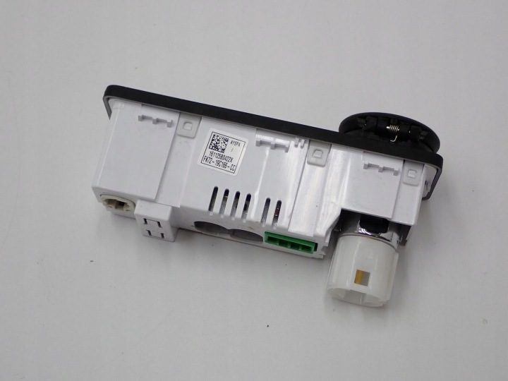 ГНЕЗДО ПОРТ USB AUX 12V ЕВРОПА FK72-19C166-CC RANGE ROVER EVOQUE L538 17 г., фото 3