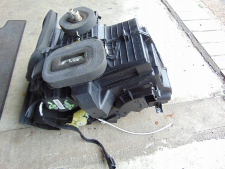 DACIA SANDERO I 1.4B 75 л.с. ХЭТЧБЕК 5D 2008 г. ОТОПИТЕЛЬ, фото 5