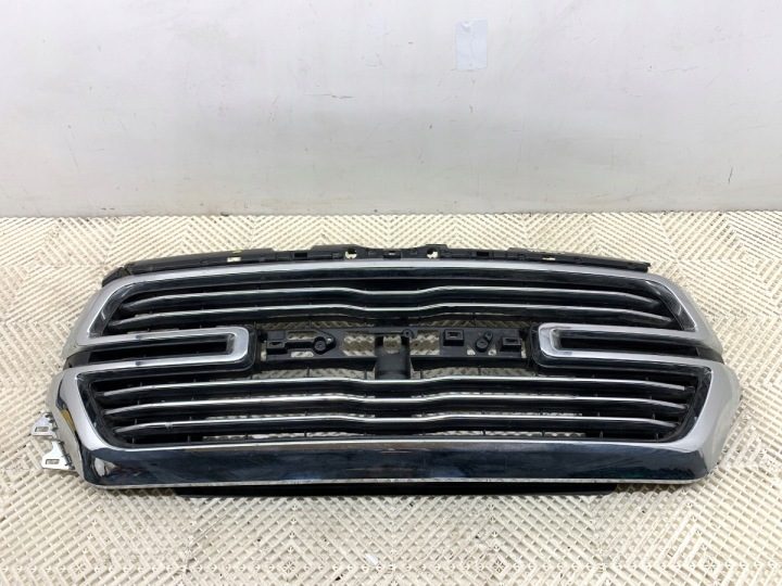 Решетка радиатора Dodge RAM 1500, фото 1