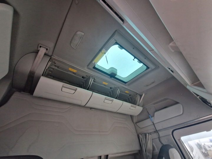 КАБИНА В СБОРЕ FORD F-MAX TRUCKS CARGO 500, фото 12